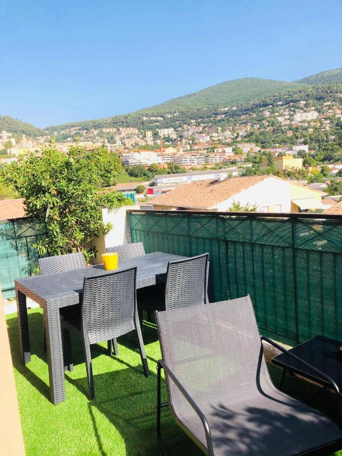 LES JARDINS DES SENTEURS - Appartement privé avec parking Grasse Exterior foto